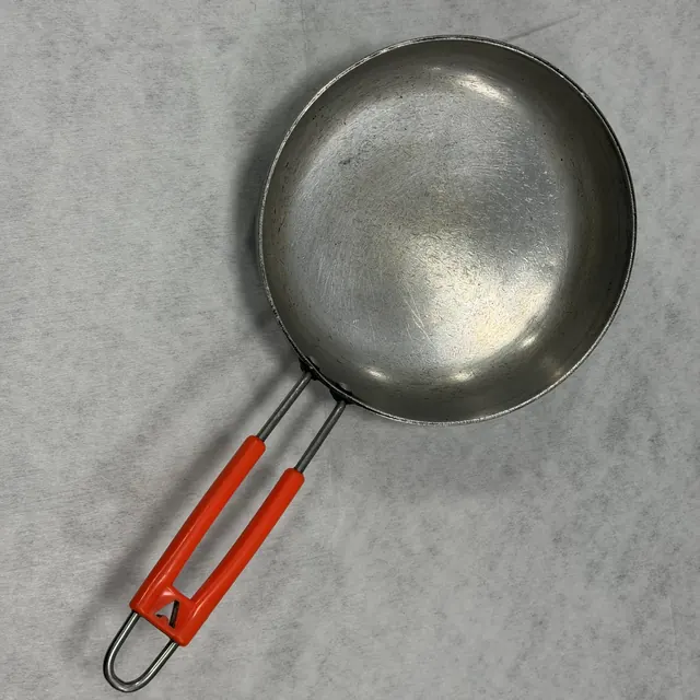 Before re-coating: the real utensil as it came to us